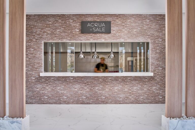 Acqua e Sale Casual Restaurant