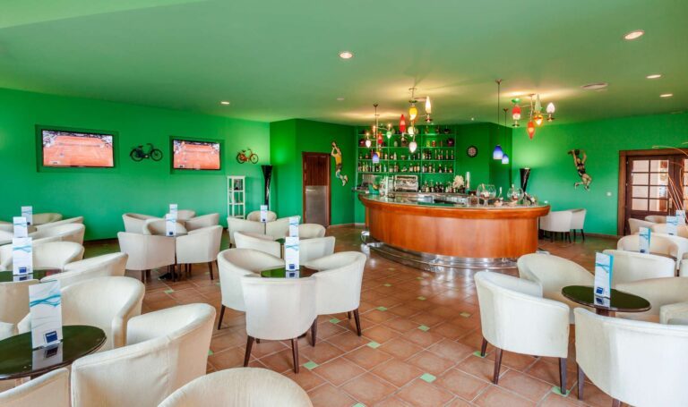 Restaurant und Bar (3)