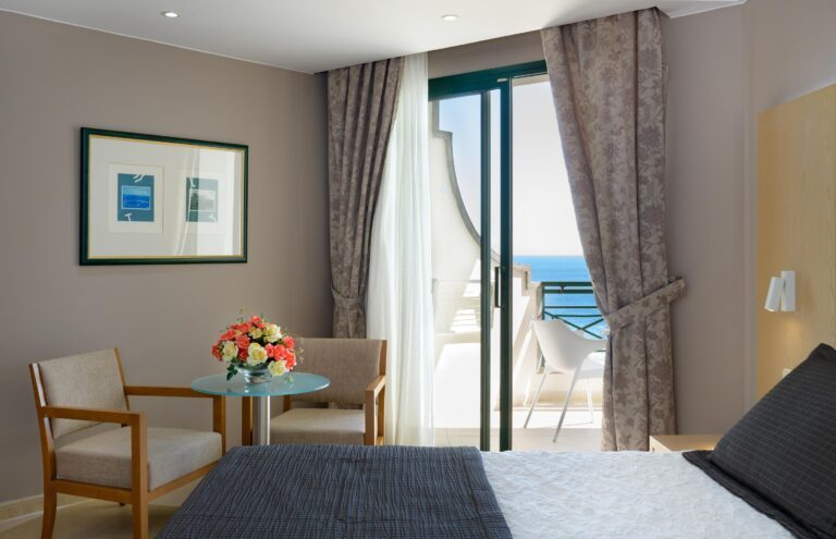 Wohnbeispiel Side Sea View Double (DZX1), Doppelzimmer