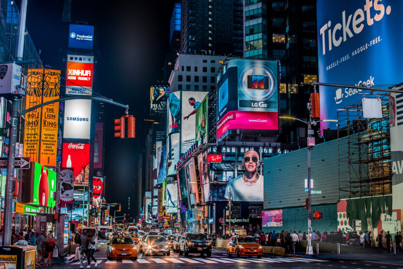 Times Square in New York bei Nach