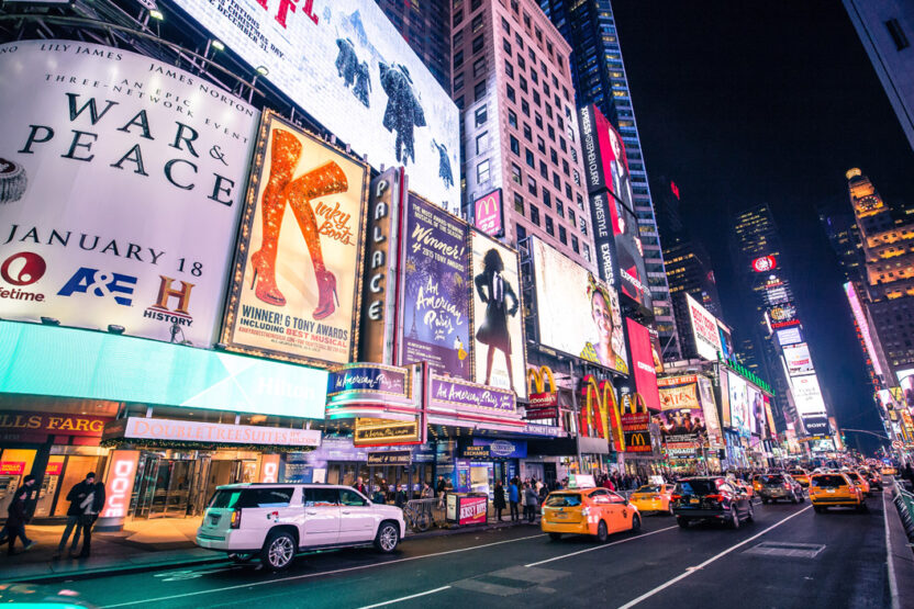 Times Square in New York bei Nach