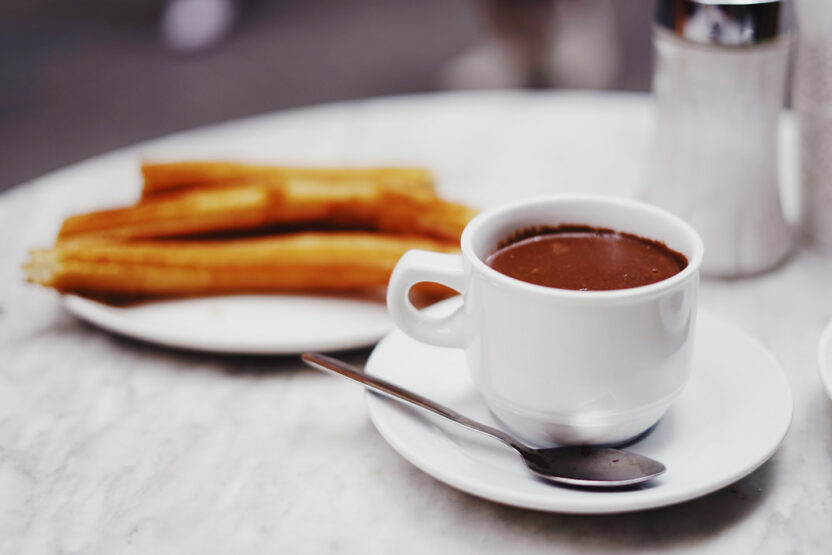 Frühstück wie die Spanier: Churros mit heißer Schokolade