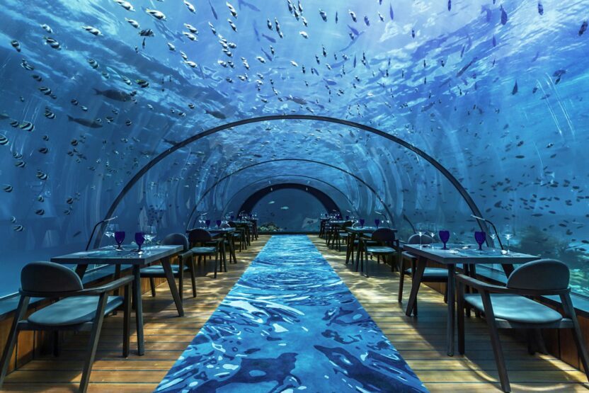 Hotel mit Unterwasserrestaurant auf den Malediven