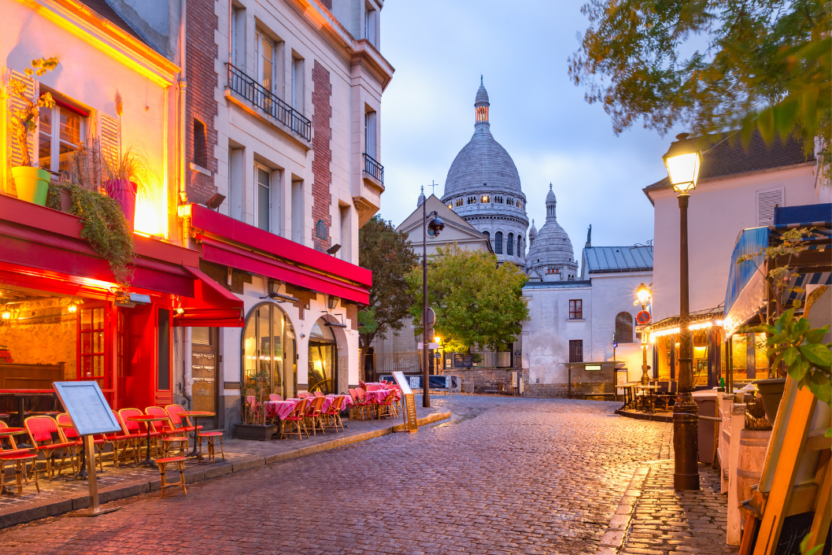 Urlaubstrend 2024: Montmartre Viertel in Paris